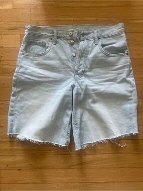 Old Navy Light Blue Denim Bermuda Shorts, Size 4